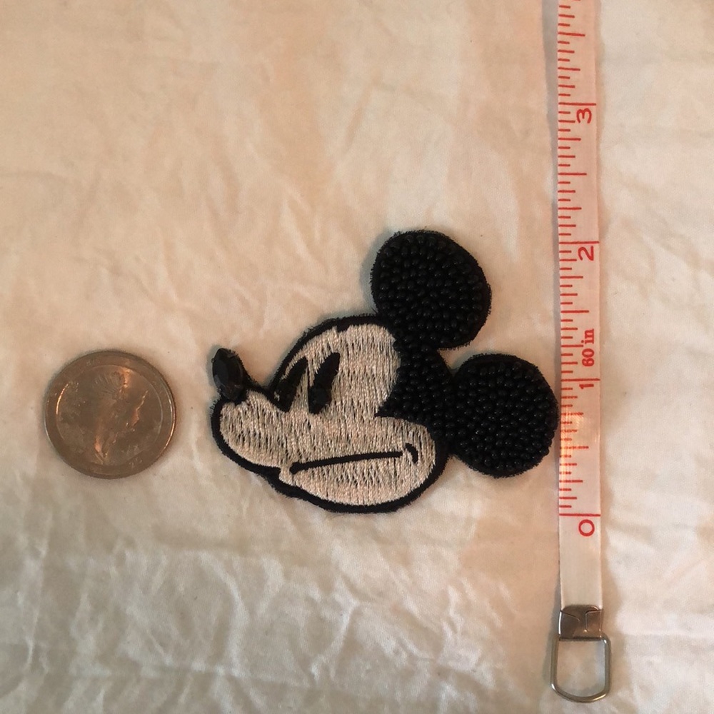 Mickey Mouse embroidered patch - Picture 3 of 5